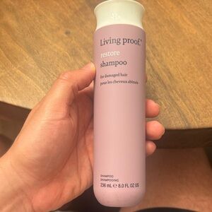 Living Proof Restore Shampoo in Soft Purple